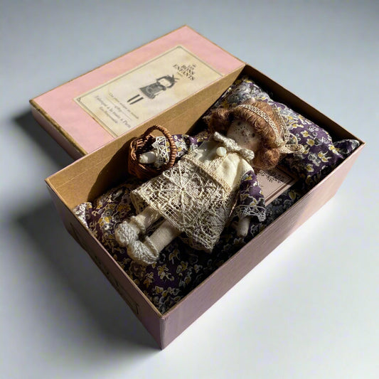 Collector's  Doll – Collector’s Set #071