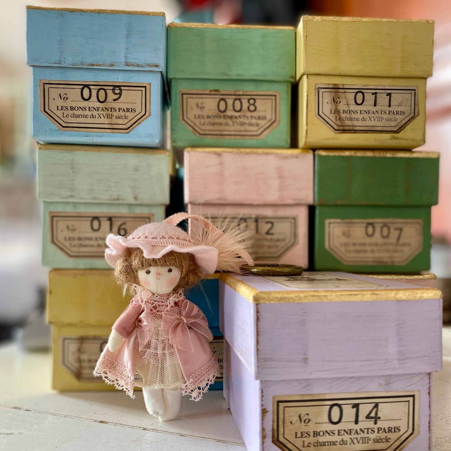Charm Box — Surprise Doll